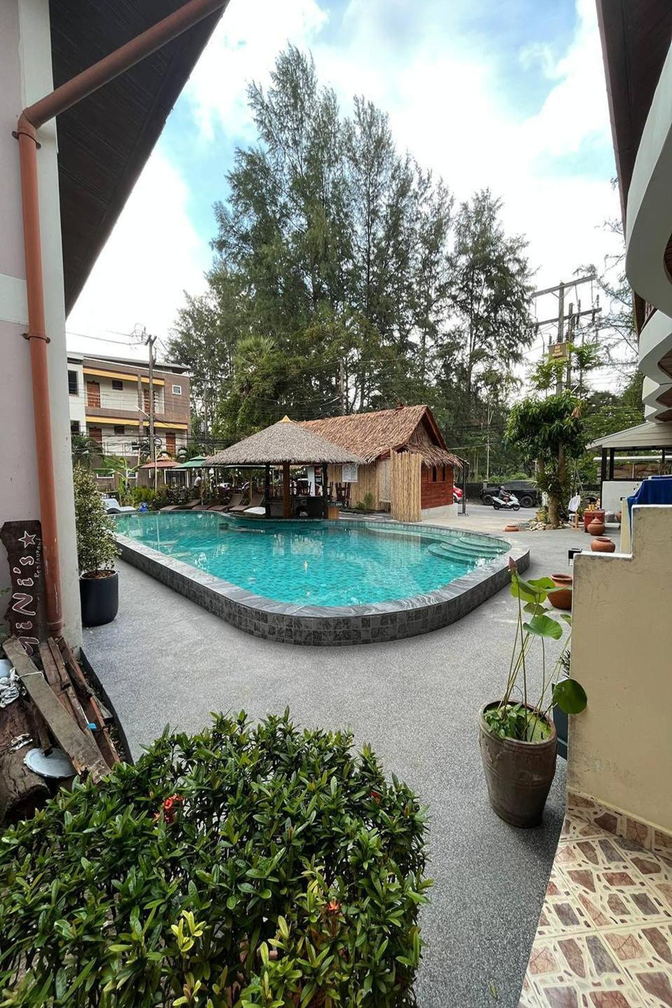 Ginis Beach Resort Kamala Plajı Dış mekan fotoğraf