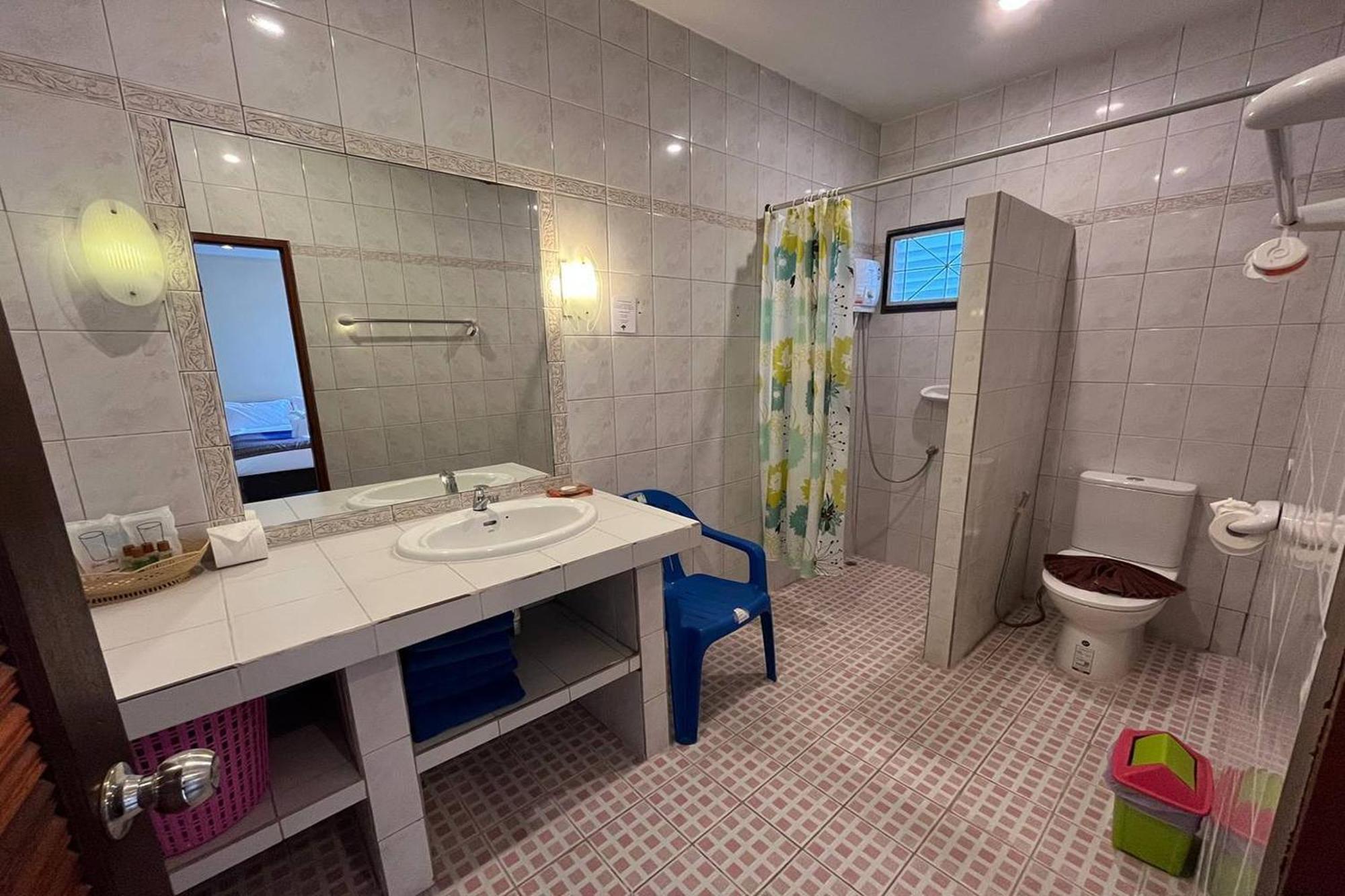 Ginis Beach Resort Kamala Plajı Dış mekan fotoğraf